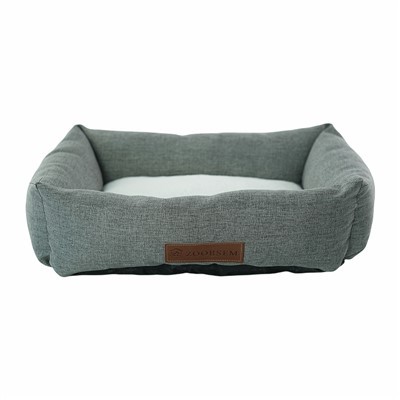 Baxtli mushuk daraxti uyi